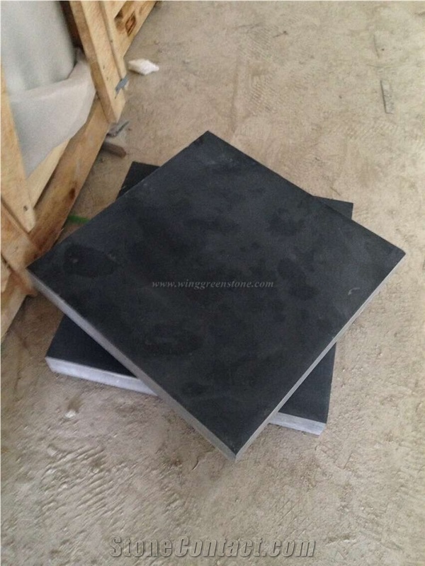 Special and Strong Package, with Corner Protector and Edge Protector, China Black Blue Limestone Tiles for Floor Covering, China Black Bluestone Tiles, Xiamen Winggreen Manufacturer