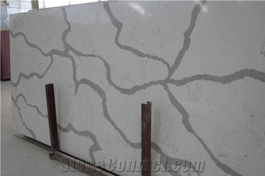 Calacatta White Based Quartz Stone Solid Surfaces Polished Slabs and Cut to Size Tiles with Heating and Scratch Resistance