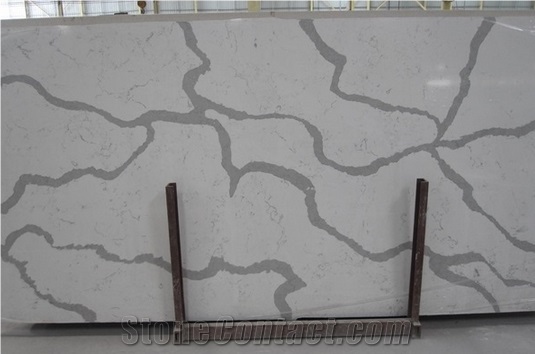 Calacatta White Based Quartz Stone Solid Surfaces Polished Slabs and Cut to Size Tiles with Heating and Scratch Resistance