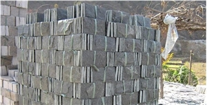 China Black Quartzite Tiles Natural Split