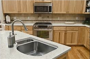 Engineered Custom Quartz Stone Kitchen Countertops