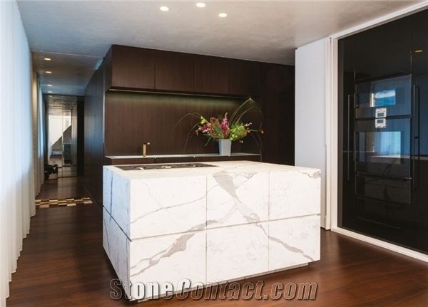 Calacatta White Quartz Stone Bar Top/Calacatta White Engineered Quartz Bench Tops/ Calacatta White Quartz Kitchen Tops/ Calacatta White Quartz Bench Tops/ Calacatta White Quartz Desk Kitchen Counterto