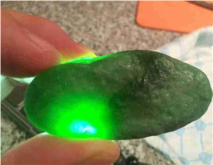 Jade Stone Green Quartz Rocks, Raw Boulders