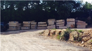 Elm Park Bath Stone Rough Blocks, Beige Limestone Blocks