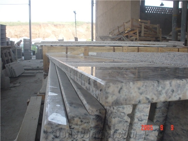 Ipanema Beige Granite Tile & Slab, Brazil Beige Granite