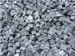 China Dark Grey Granite G654 Paving Stone Natural Split Surface