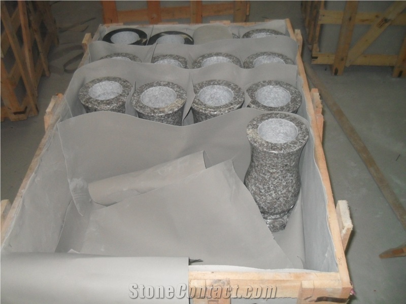 China Wholesale Poland G664 G654 Granite Tombstone Vases Flower Holders, Chinese Monumental Lanterns Supplier