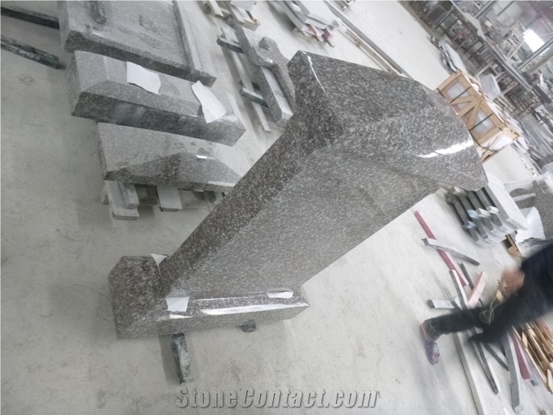 G664 Bainbrook Brown Granite Polish Tombstone & Headstone & Monument