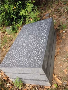 Chinese Basalt G684 Kerbstones,Picked Black Basalt G684 Kerbstones for Garden Road Paving,Side Stones.