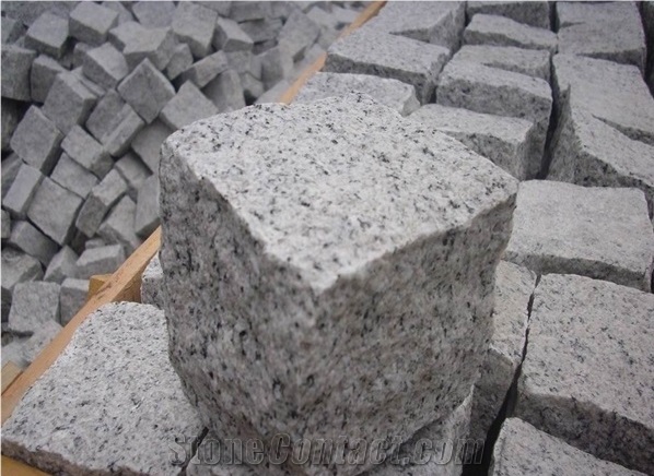 Good Quality Granite Cube Stone, Cobble Stone, Floor Covering, Stone for Outside Decoration