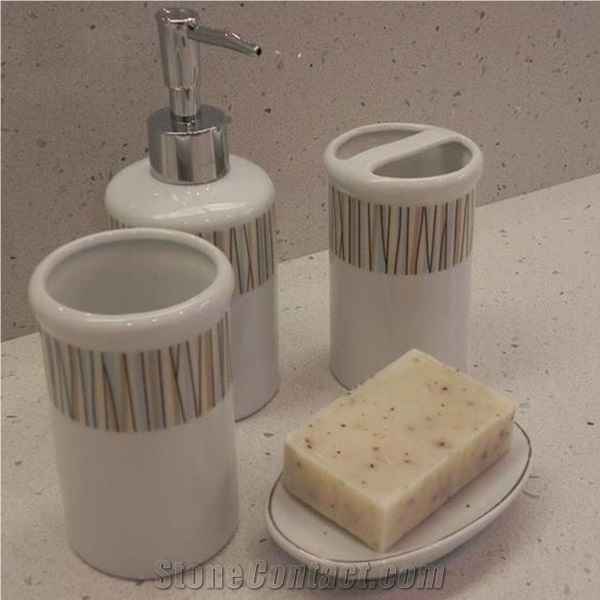 Bst White Color Quartz Stone Solid Surface for Countertops and Vanity Tops with High Gloss and Hardness