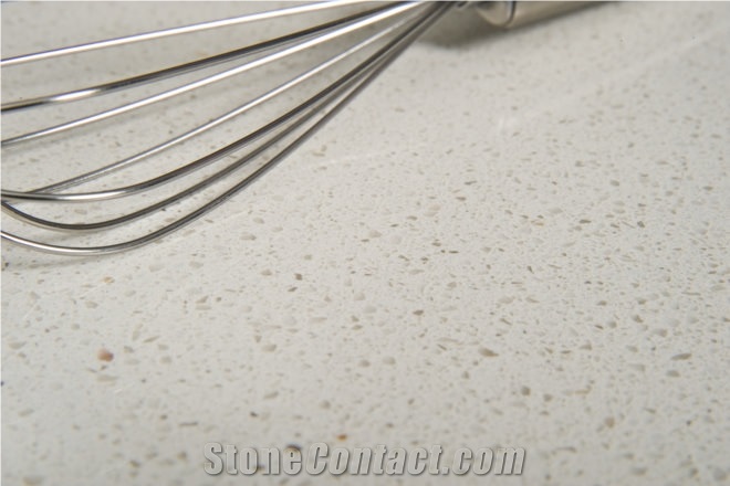 Bst White Color Quartz Stone Solid Surface for Countertops and Vanity Tops with High Gloss and Hardness