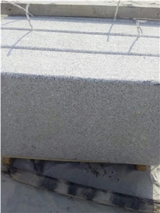 G341 Light Grey Granite Kerbstone Radius Fine Picked Bushhammered Curbstones Low Price