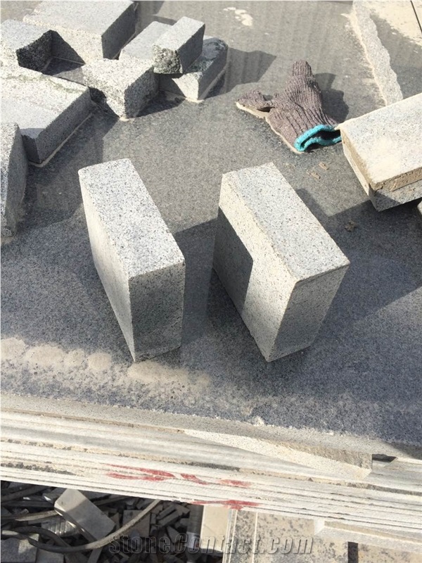 Fargo G654 Dark Grey Granite Cube Paving Stone, Black Sesame Granite All Sides Sawn Cut Cobble Stone for Garden Stepping Walkway/Driveway Paving