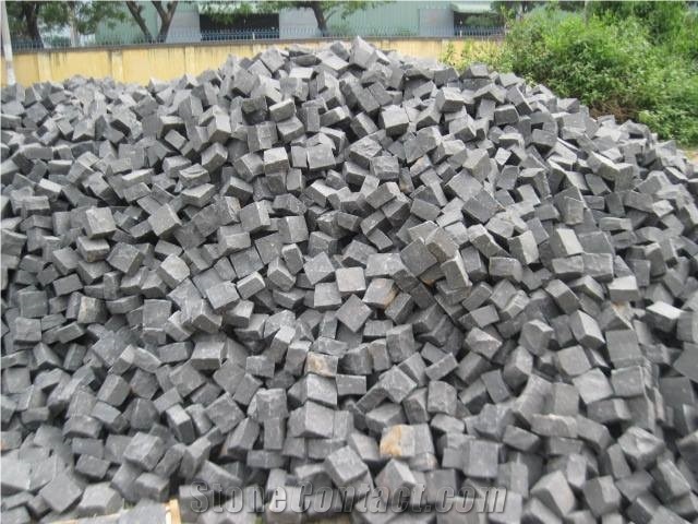 Black Basalt Cobbles, Cube Stone & Pavers