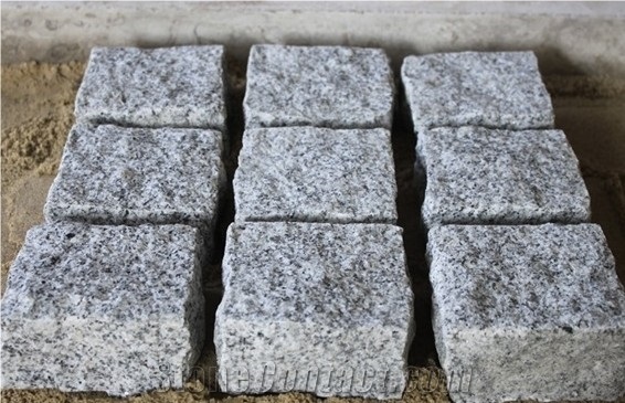 Natural Grey Granite G603 Cube Stone/Cobble/Paving Stone from China