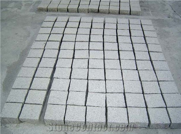 Natural Grey Granite G603 Cube Stone/Cobble/Paving Stone from China