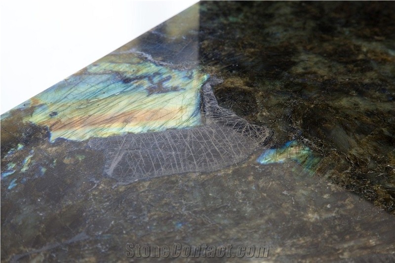 Labradorite Green Granite Countertop