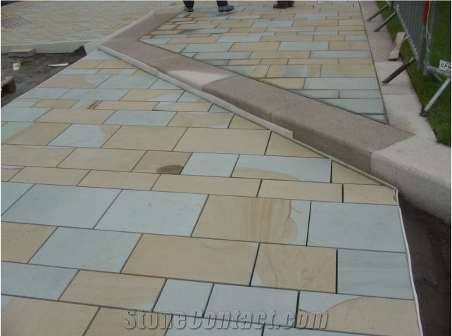 China Dual Color Yellow and Grey Sanstone Honed Cube Stone/Pavers