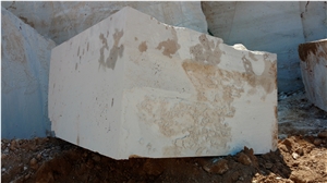 Sublime Matka Noche Travertine Blocks, Brown Travertine Blocks