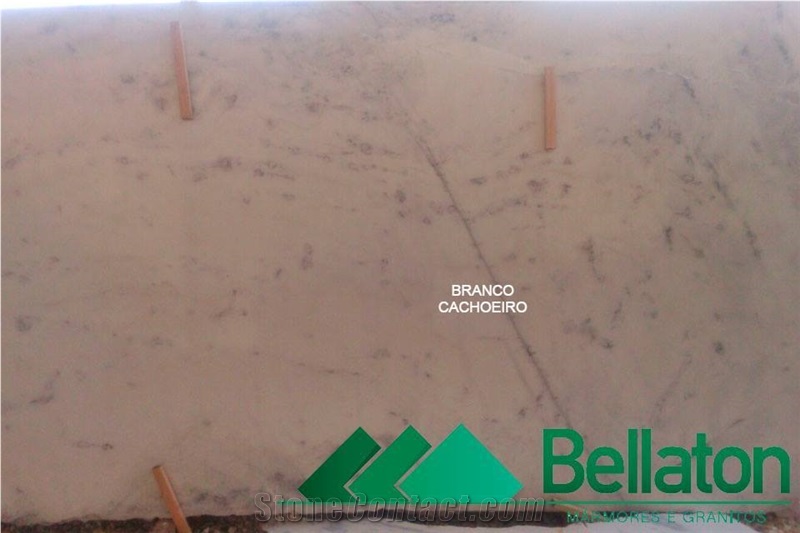 Branco Cachoeira Slabs
