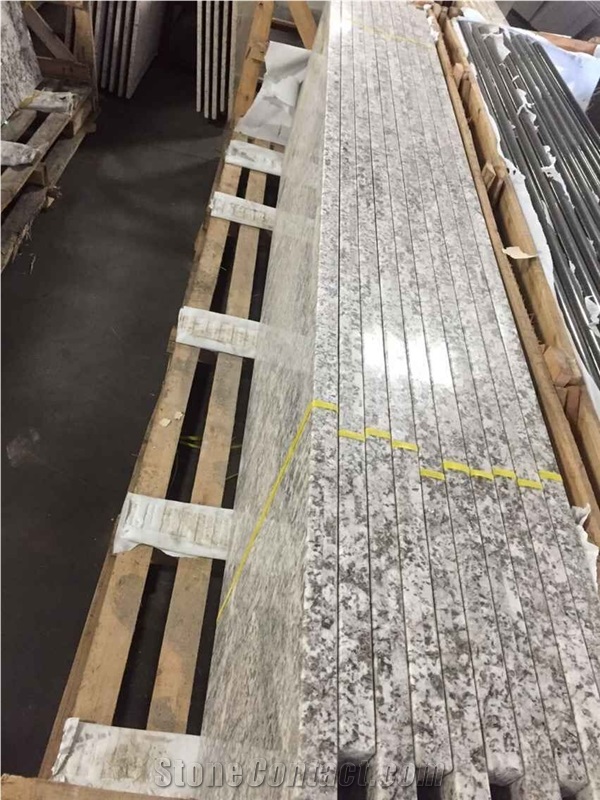 Polished Customized Bar Top Kitchen Worktops.River White Granite Kitchen Countertop