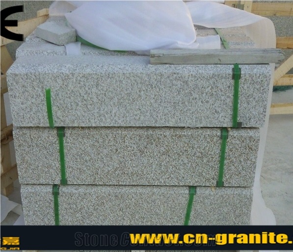 China Gold Granite Kerbstone Chinese Yellow Wall Cladding Yellow Curbstone Standard Kerbstone Sizes