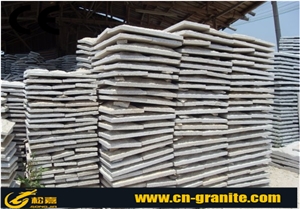 G682 China Yellow Granite Mushroom Stone, Rusty Yellow Granite Wall Cladding, Sunset Gold Yellow Granite
