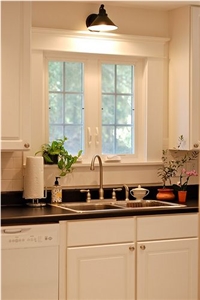 Black Color Quartz Stone for Countertops and Vanity Tops 2cm Thick with Scratch Resistant and Stain Resistant