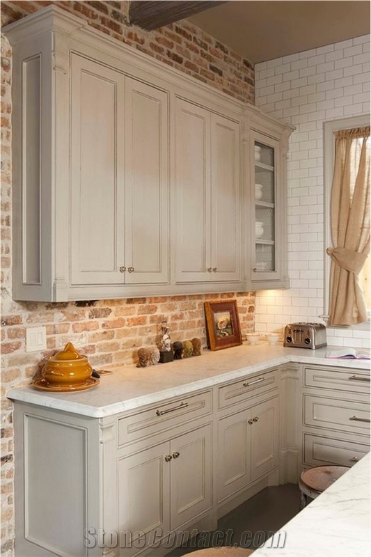 Bst Quartz Stone Polished Surfaces Kitchen Tops and Customized Edges Available for 2/3cm Thick
