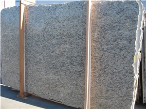 Santa Cecilia Light Granite Slabs & Tiles, Brazil Yellow Granite