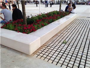 Pietra Di Trani Unito Landscaping Project