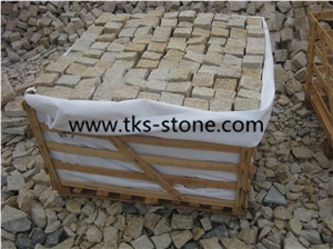 Cube Stone,G682 Granite Pavers,G682 China Yellow Rustic Golden Sand Sunset Yellow Desert Gold Granite Flamed or Cleft or Bushhammered Cube Stone Paver