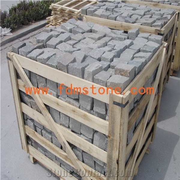 China Black Pacific Granite Loose Cobblestone,Split Surface Garden Paver&Cubestone