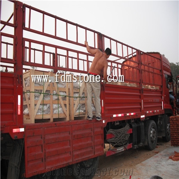 Latest Style High Quality Red Pebble Crushed Stone