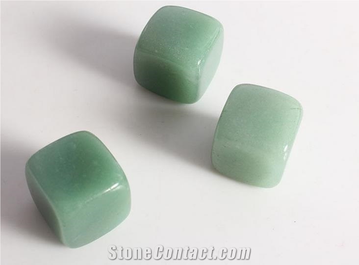 Top Selling 20*20*20mm Soapstone Ice Cubes /Whisky Chilling Stone Factory Price
