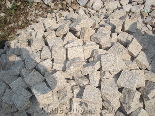 G682 Granite Cube Stone, China Yellow Rust Granite Cobble Stone for Paving Outside