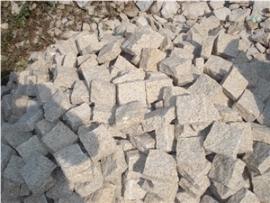 G682 Granite Cube Stone, China Yellow Rust Granite Cobble Stone for Paving Outside