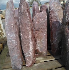 Bordo Pillars, Red Marble Monoliths