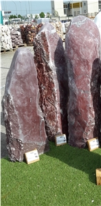 Bordo Pillars, Red Marble Monoliths