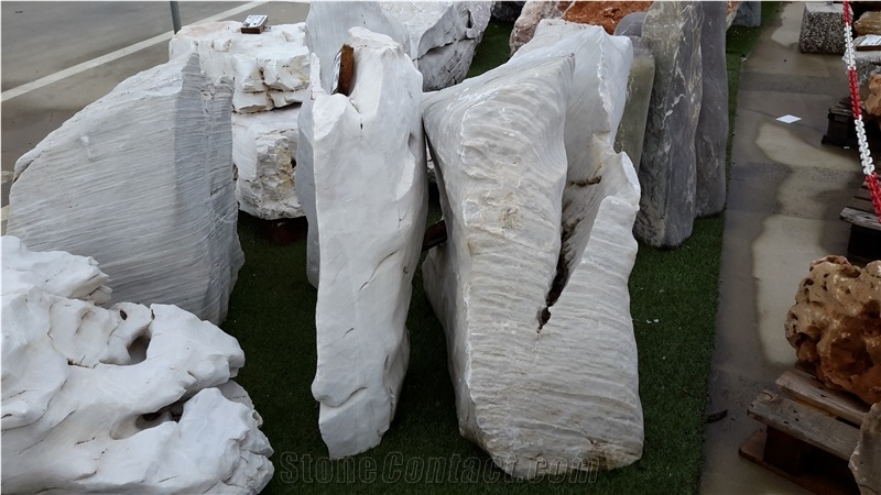 Macedonia Monolith