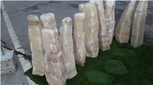 Onyx Pillar