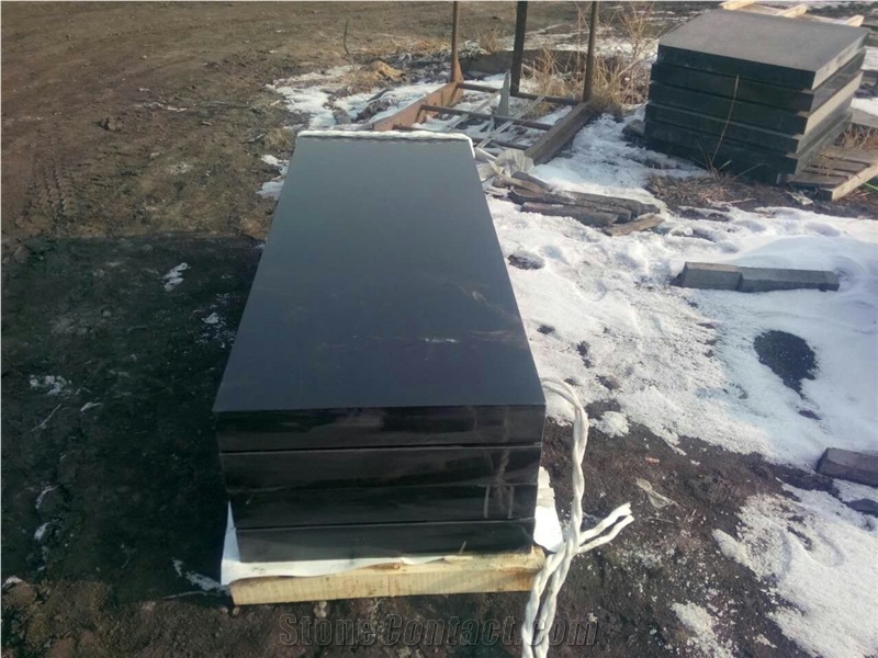 China Black Granite 6 Sides Polished Monuments