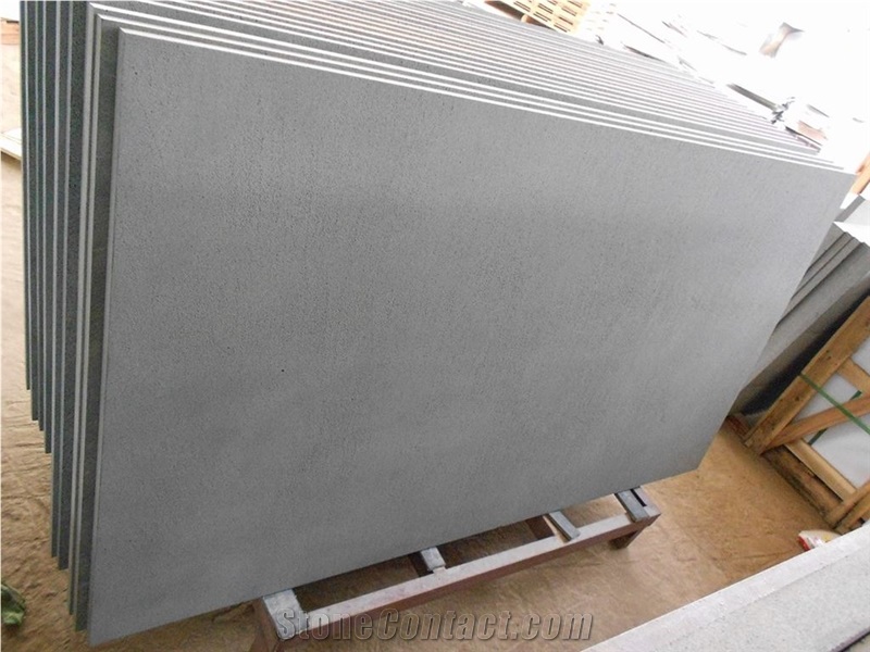 Honed Hainan Grey Basalt Tiles with Little Hole/ Lava Stone Tiles Honed for Interior Stone Flooring