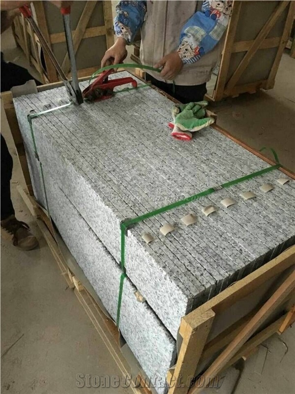 China Bianco Sardo Granite Staircases, G439 Granite Steps & Risers, Big Flower White Granite Stairs for Ourdoor & Indoor Use, Xiamen Winggreen Manufacturer