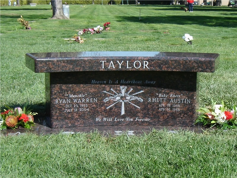 Nature Stone Granite with Benches Design Headstone, Tombstone