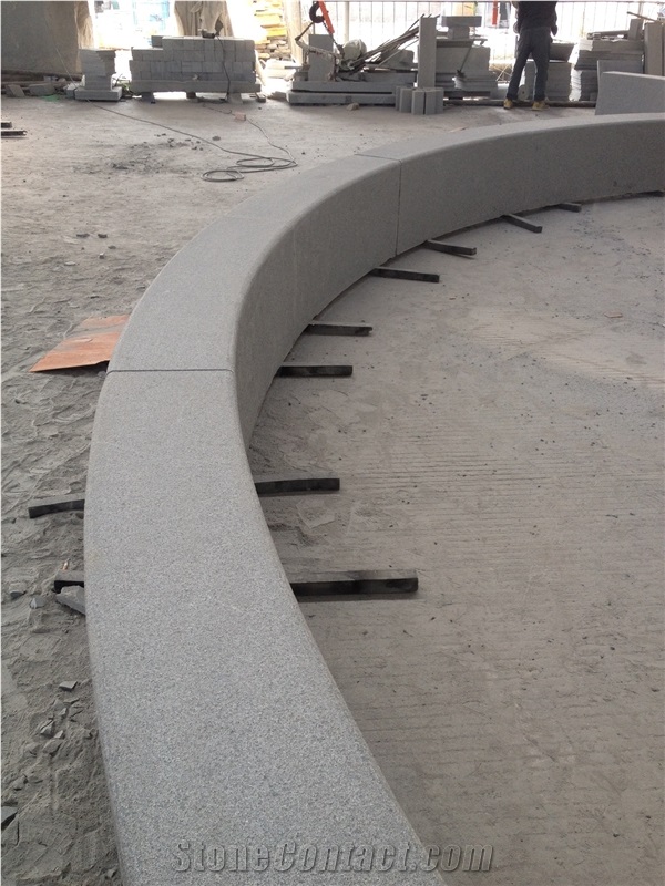 G654 China Dark Grey Granite Padang Dark Kobra Sesame Grey Impala Flamed Boarder Kerbstone Curb Road Stone
