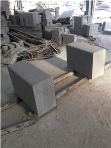 G654 China Dark Grey Granite Padang Dark Kobra Sesame Grey Impala Flamed Boarder Kerbstone Curb Road Stone