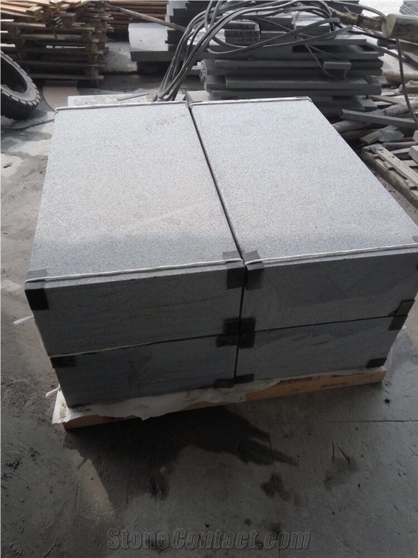 G654 China Dark Grey Impala Kobra Padang Dark Granite Stair Gate Step/ Deck Steps
