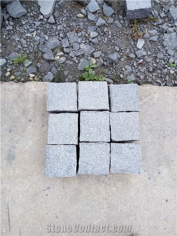 G654 China Dark Grey Padang Dark Kobra Sesame Grey China Impala Granite Natural Split Cleft Cube Paver Setts
